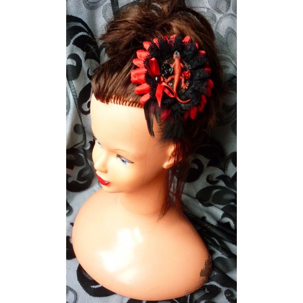 The Venomous Hair Clip Fascinator_Hair _2.jpg